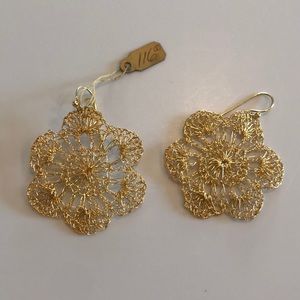 NWT light as a feather gold woven earrings